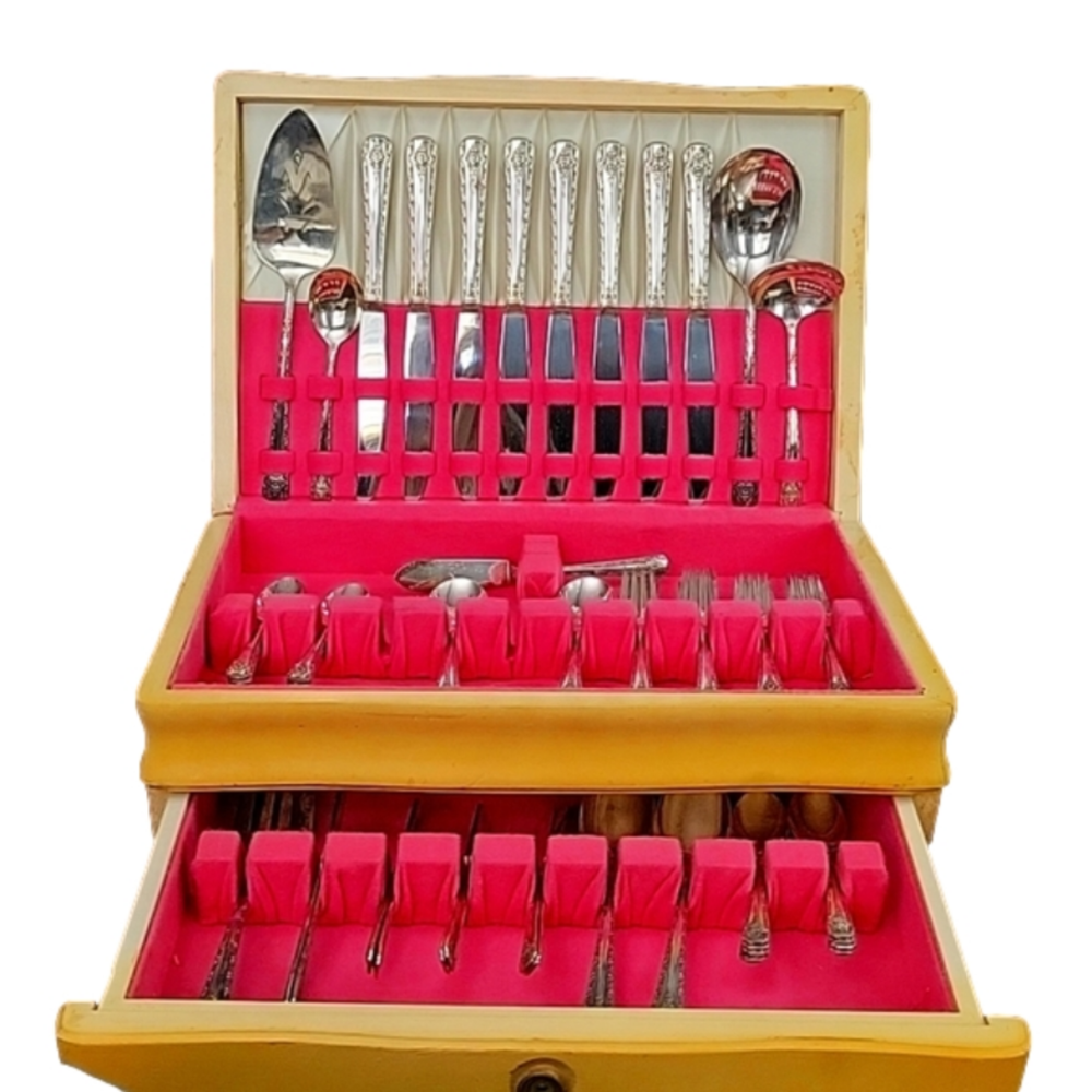 64 piece set (8 services) Rogers Silverplate International Silver comp. - Picture 1 of 17